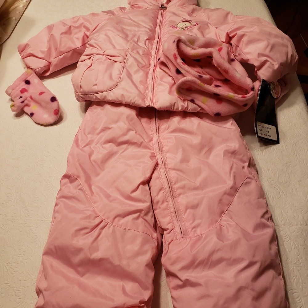 NWT 12 MONTH SNOW SUIT PINK - Picture 1 of 9